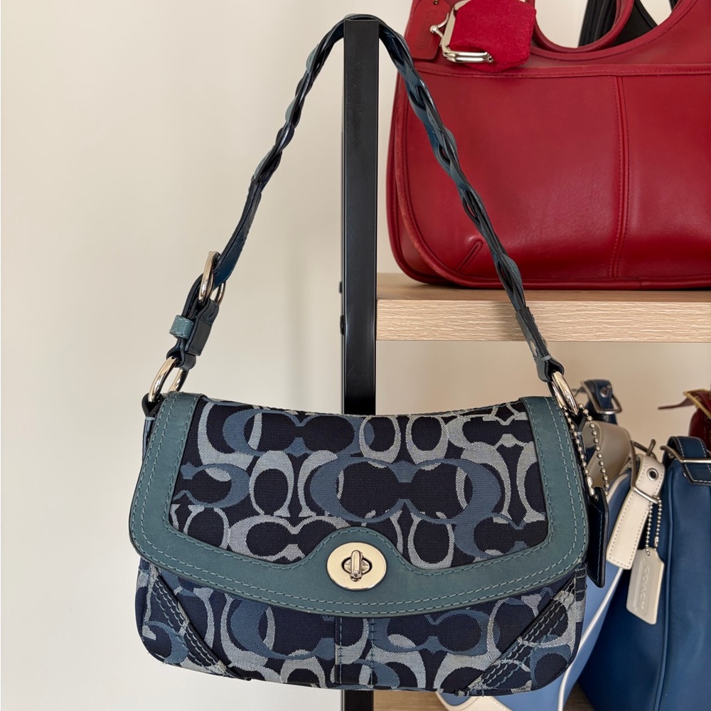 SOLD Y2K Coach Chelsea Denim Signature w/ Braided Shoulder Strap 💙✨